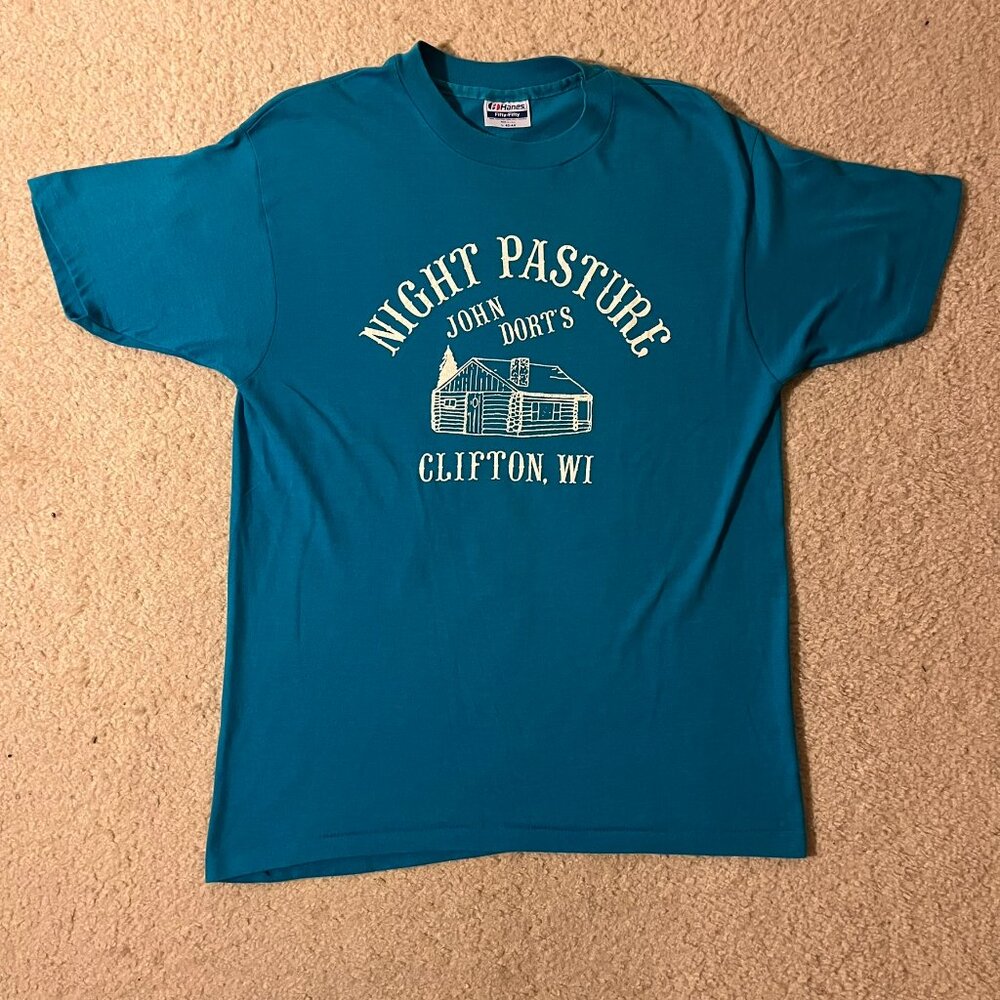 VTG 90s John Dort’s Night Pasture Clifton, Wisconsin Blue Graphic Print Tee Sz L